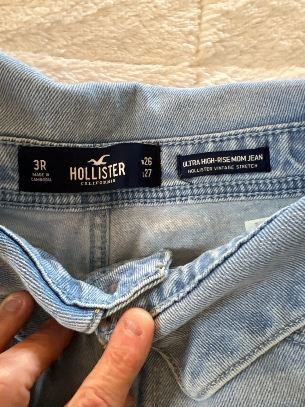 Hollister ultra high